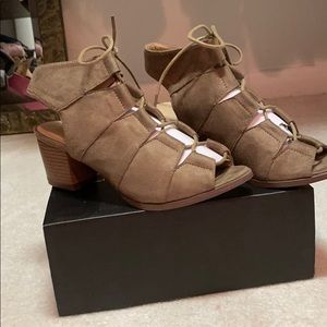 Chase+Chloe sandals